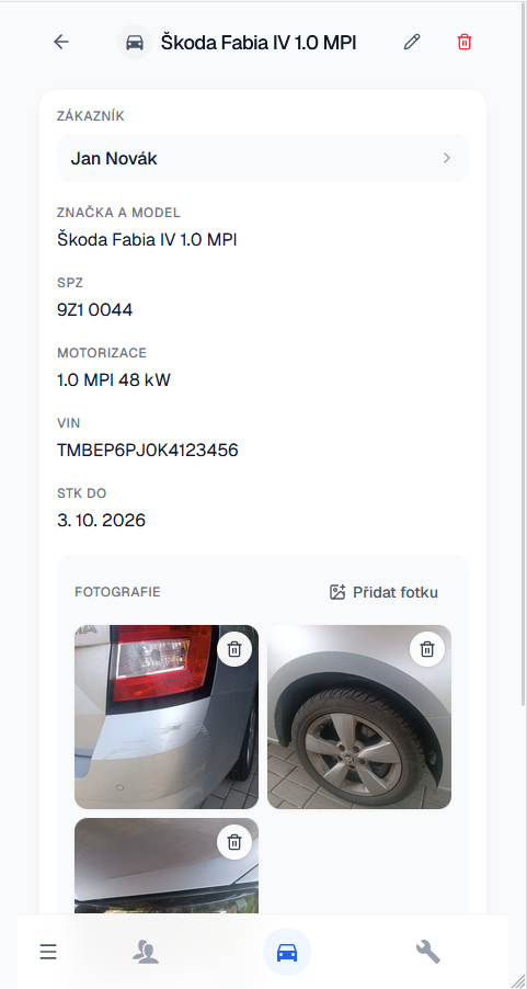 Galerie fotek k autu a opravě v aplikaci GarazBook pro autoservis